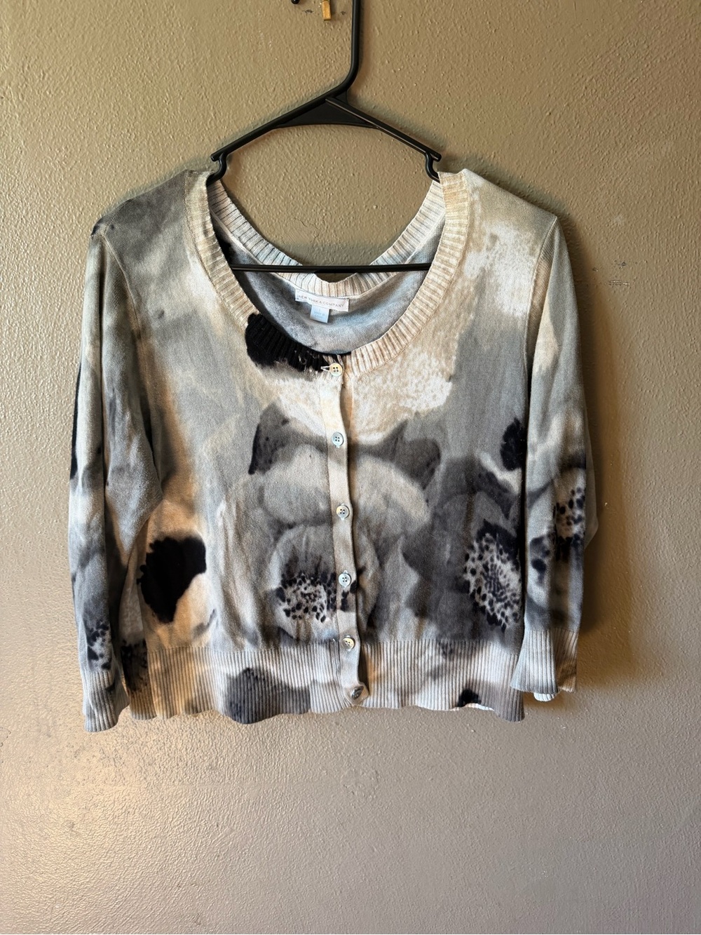 New York & Company Floral Button-Front Cardigan - Gray & Black